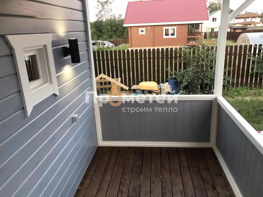 Каркасная баня 3x6 метров с террасой