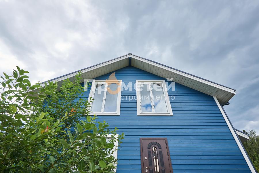 Каркасный 1.5-этажный дом 12x13 метров