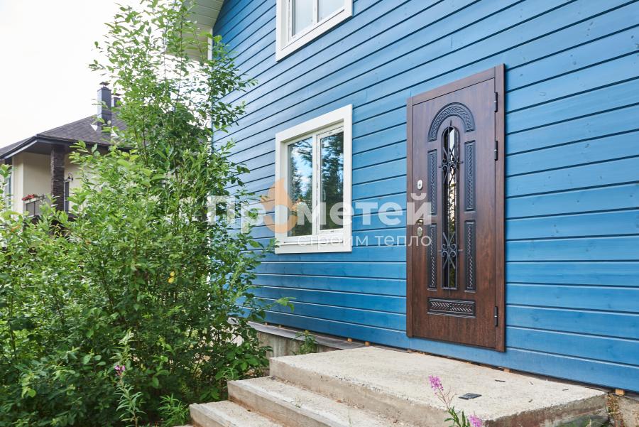 Каркасный 1.5-этажный дом 12x13 метров